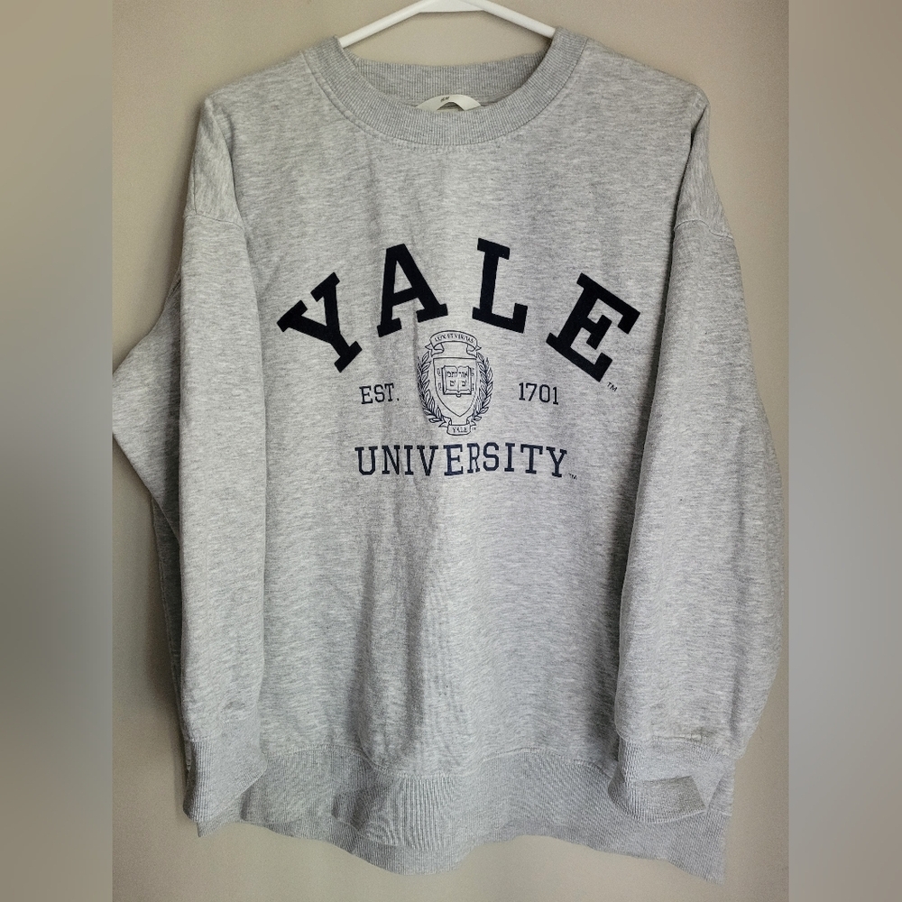 Ladies  YALE UNIVERSITY  Gray Sweatshirt